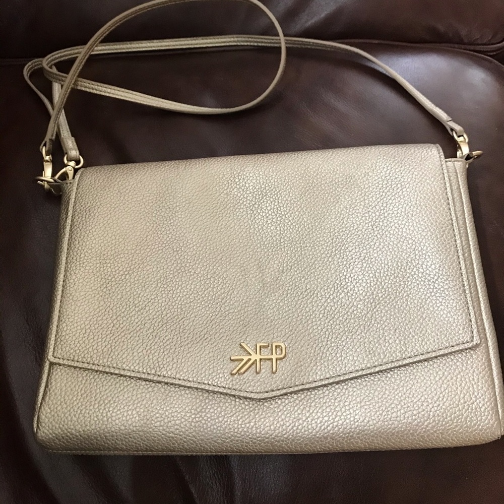 Freshly picked clutch in platinum